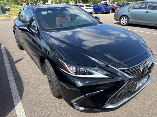 2023 Lexus ES 350 Premium