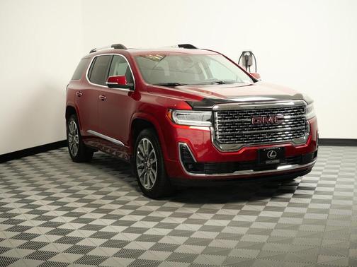 2022 GMC Acadia Denali
