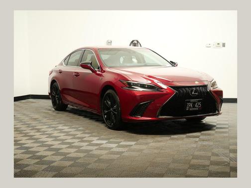 2025 Lexus ES 300h F SPORT Design