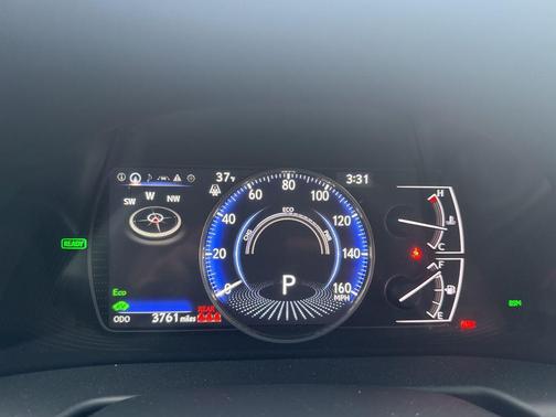 2025 Lexus ES 300h F SPORT Design