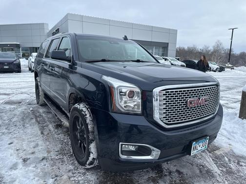 2017 GMC Yukon XL Denali