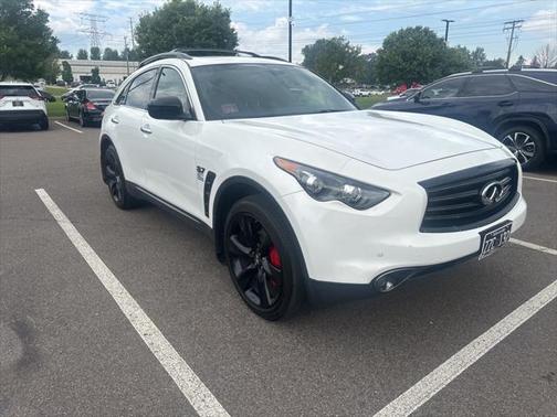 2015 INFINITI QX70 Base