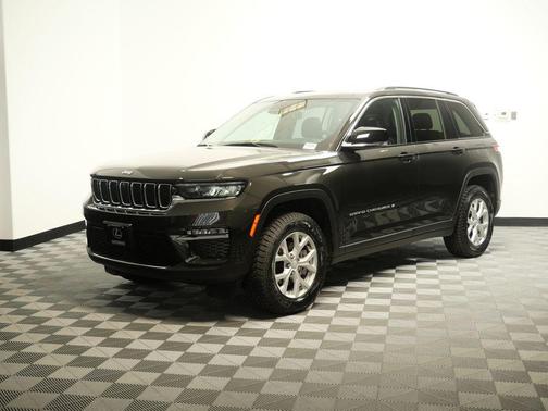 Rocky Mountain Pearlcoat 2023 Jeep Grand Cherokee Limited
