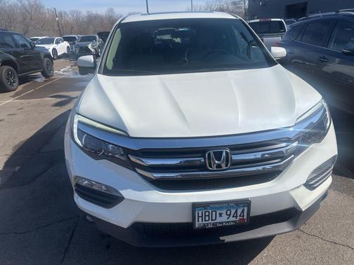 White 2016 Honda Pilot EX-L