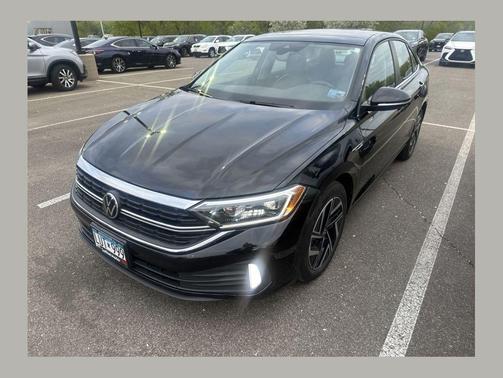 Deep Black 2024 Volkswagen Jetta 1.5T SEL