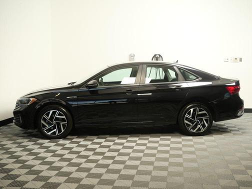 Deep Black 2024 Volkswagen Jetta 1.5T SEL