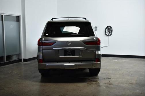 2021 Lexus LX 570 Three-Row