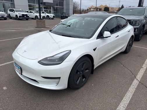 2023 Tesla Model 3 Standard Range