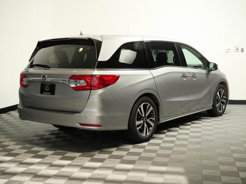 2019 Honda Odyssey Elite