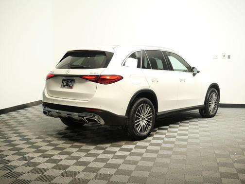 2025 Mercedes-Benz GLC 300 4MATIC