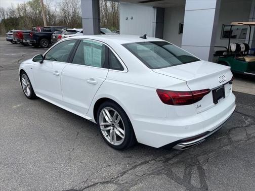 2022 Audi A4 45 S line Premium Plus