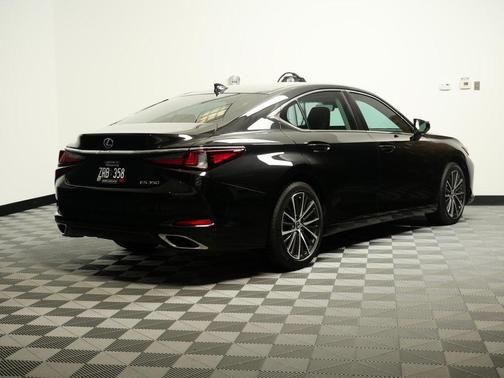2025 Lexus ES 350 Base