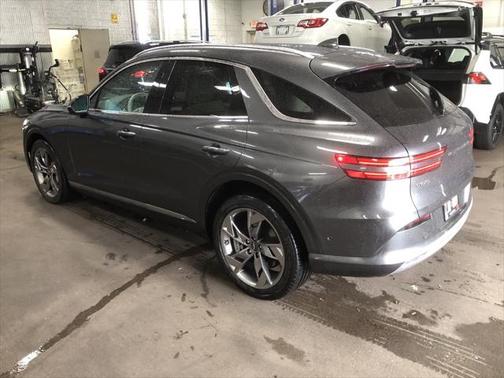 2024 Genesis Electrified GV70 Advanced
