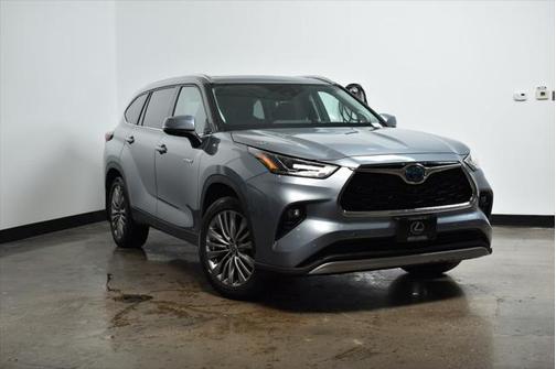2021 Toyota Highlander Hybrid Platinum