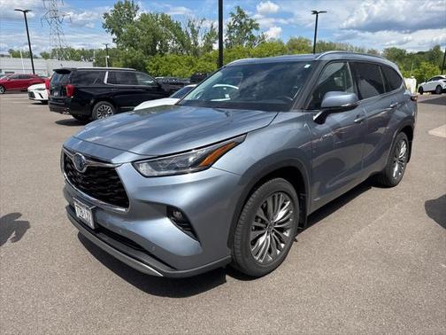2021 Toyota Highlander Hybrid Platinum