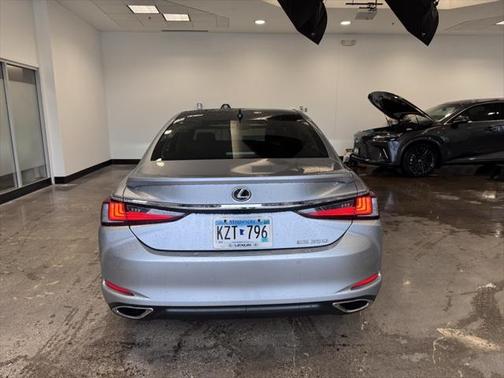 2024 Lexus ES 350 Ultra Luxury