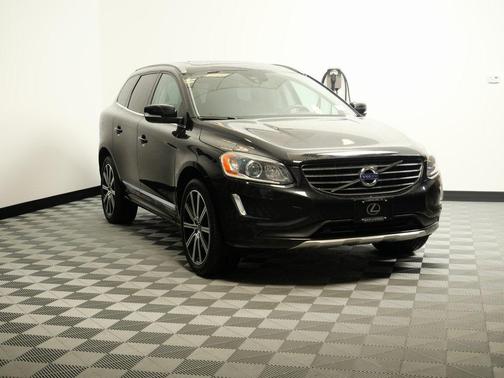 2014 Volvo XC60 T6 R-Design Platinum