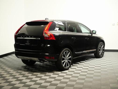 2014 Volvo XC60 T6 R-Design Platinum