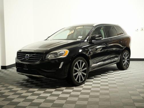 2014 Volvo XC60 T6 R-Design Platinum