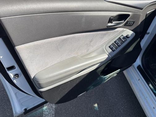 2019 Toyota Avalon Touring