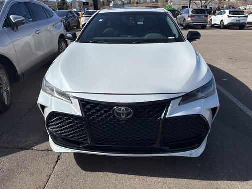 Wind Chill Pearl 2019 Toyota Avalon Touring