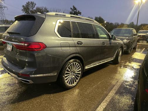 2019 BMW X7 xDrive40i