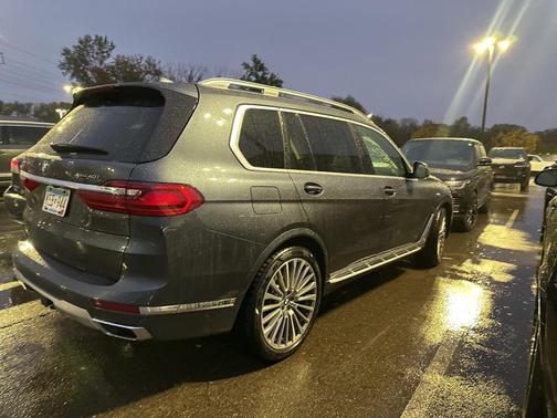2019 BMW X7 xDrive40i