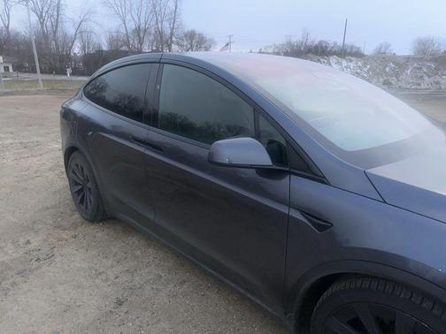 2022 Tesla Model X Dual Motor All-Wheel Drive