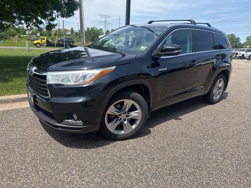 Attitude Black Metallic 2015 Toyota Highlander Hybrid Platinum