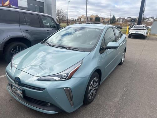 2020 Toyota Prius XLE