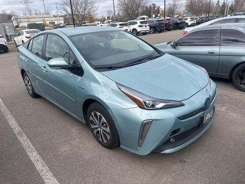 2020 Toyota Prius XLE