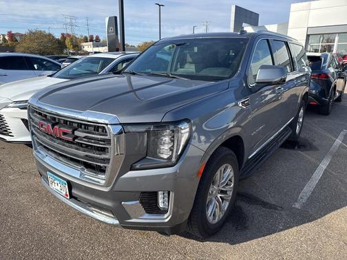 2021 GMC Yukon XL SLT