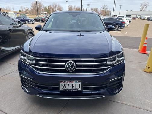 2022 Volkswagen Tiguan 2.0T SEL R-Line 4MOTION