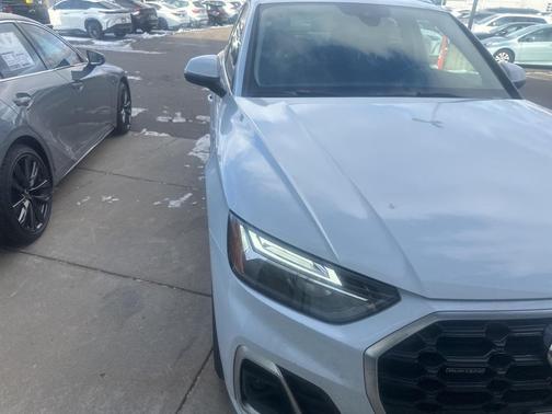 2022 Audi Q5 45 S line Premium