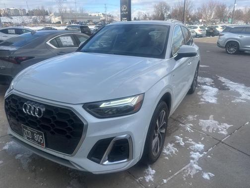 2022 Audi Q5 45 S line Premium