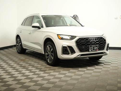2022 Audi Q5 45 S line Premium