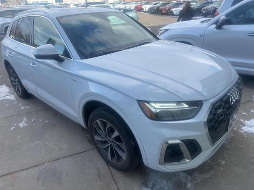 2022 Audi Q5 45 S line Premium