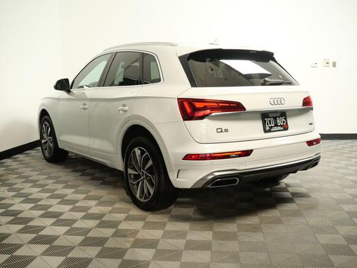 2022 Audi Q5 45 S line Premium