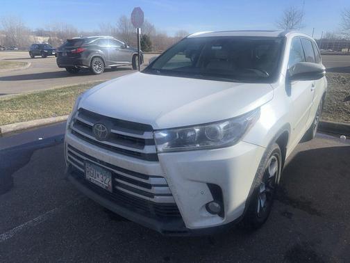 2018 Toyota Highlander Limited Platinum