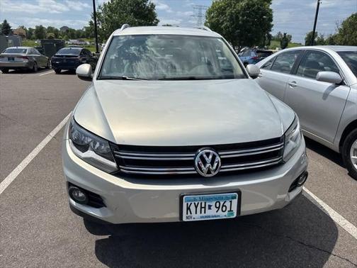 2012 Volkswagen Tiguan SE