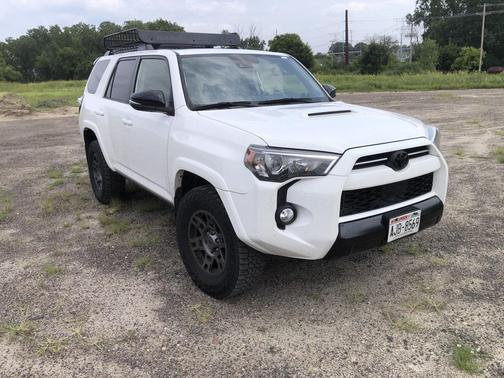 2020 Toyota 4Runner Venture