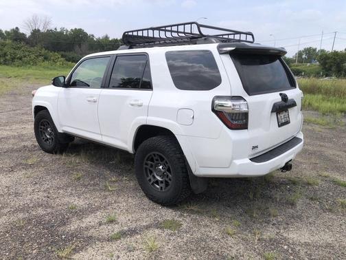 2020 Toyota 4Runner Venture