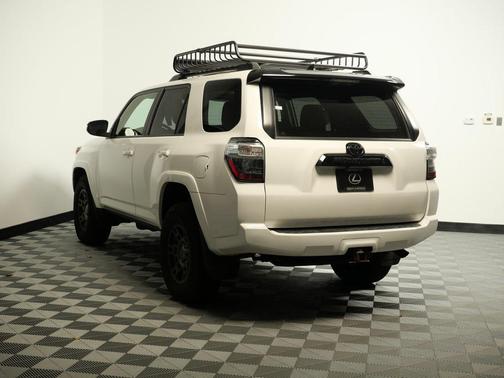 2020 Toyota 4Runner Venture