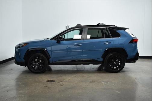 2023 Toyota RAV4 Hybrid SE