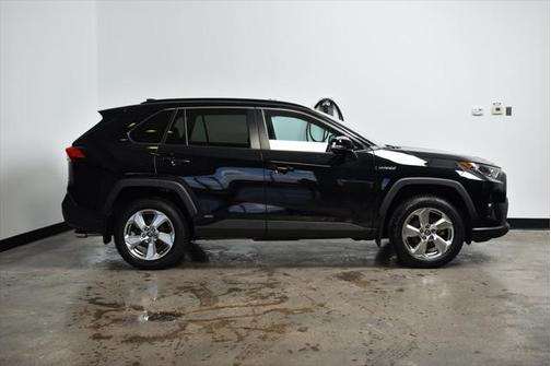 2021 Toyota RAV4 Hybrid XLE Premium