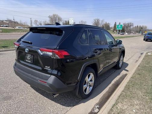2021 Toyota RAV4 Hybrid XLE Premium
