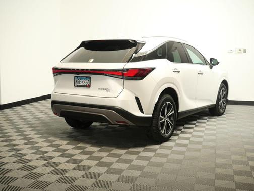 White 2023 Lexus RX 350h Premium