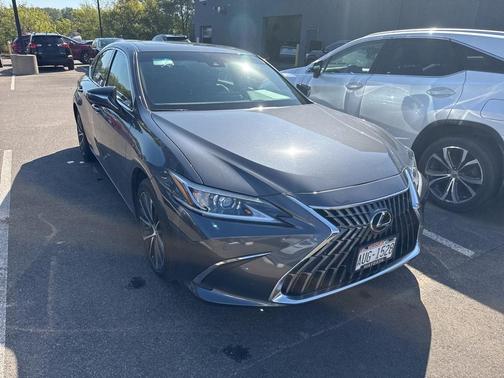 2022 Lexus ES 350 Base