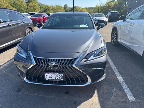 2022 Lexus ES 350 Base