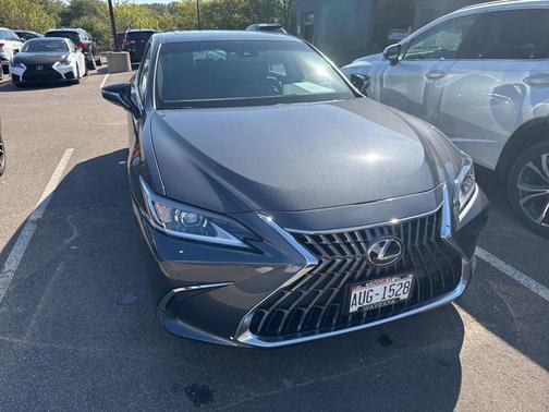 2022 Lexus ES 350 Base